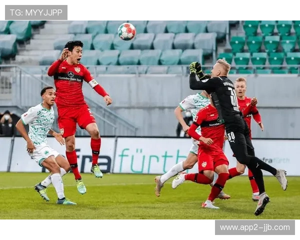 德甲球员跑动距离榜:斯图加特中场包揽前三