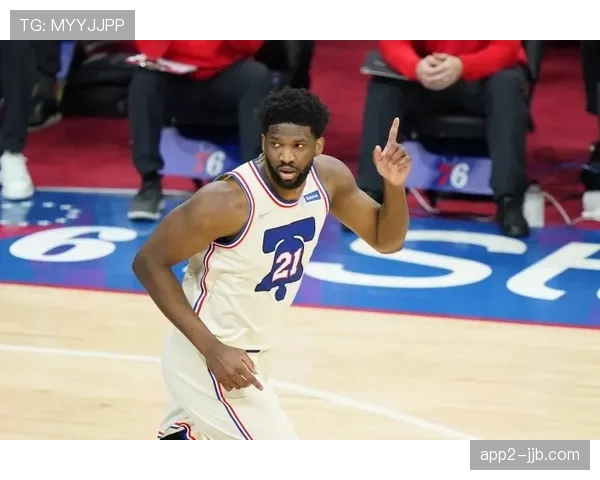 “恩比德连续四场30+成本赛季中锋首人，76人惜败尼克斯”